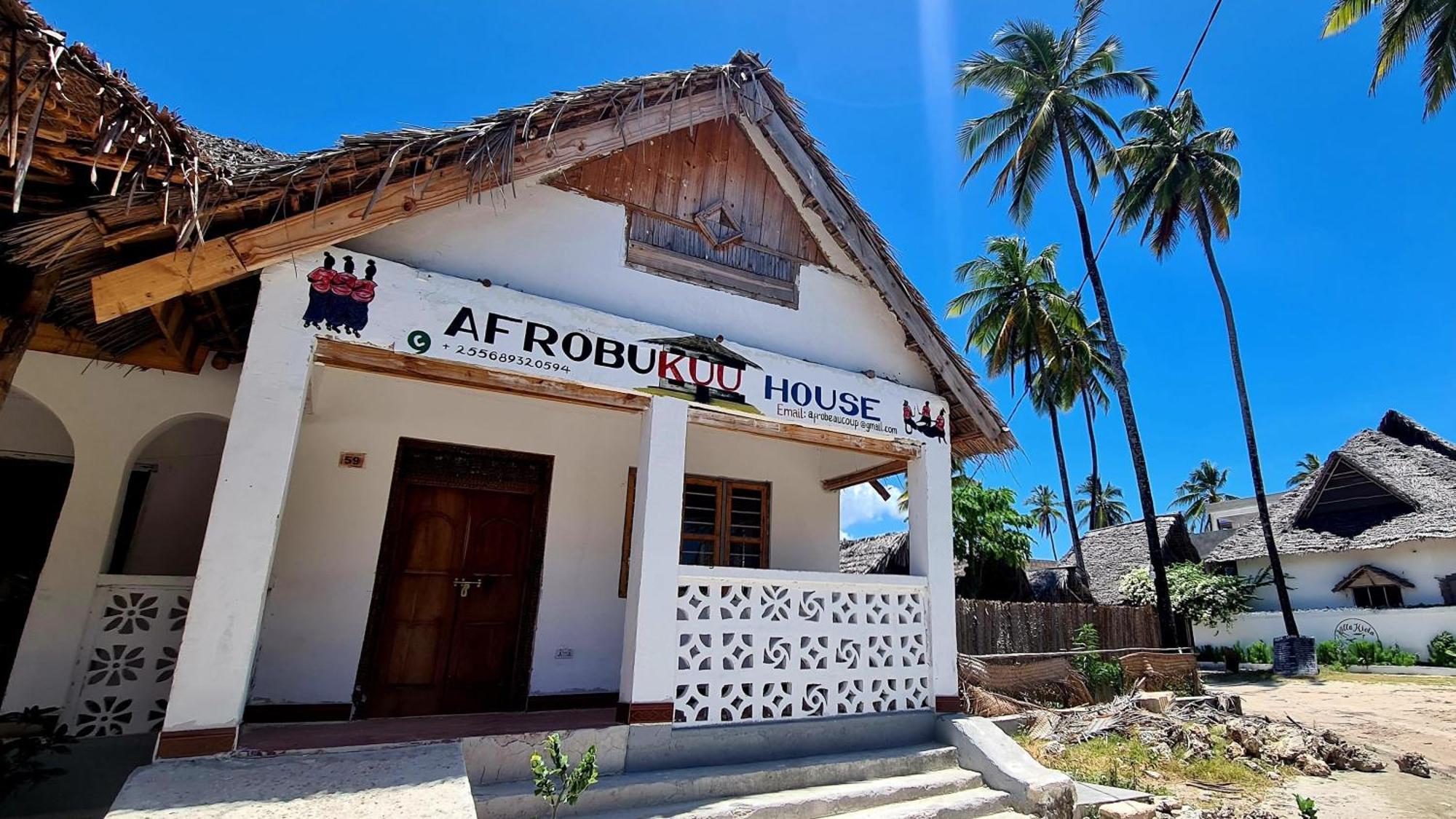 Afrobukuu House Hotel Paje Bagian luar foto